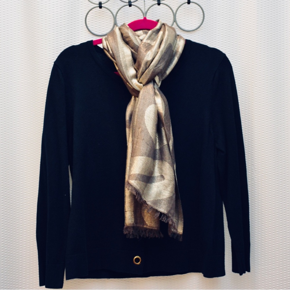 Women’s scarf, metallic gold and brown.
